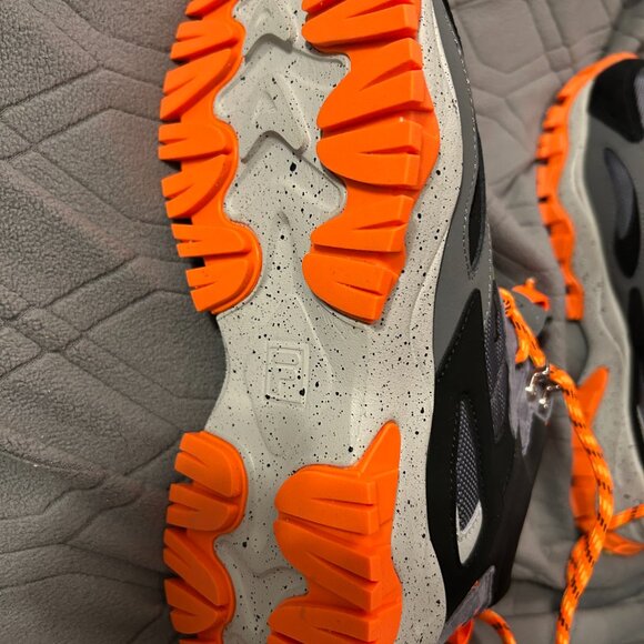 Men\'s FILA Orange & Black Track Sneakers Size 8 New